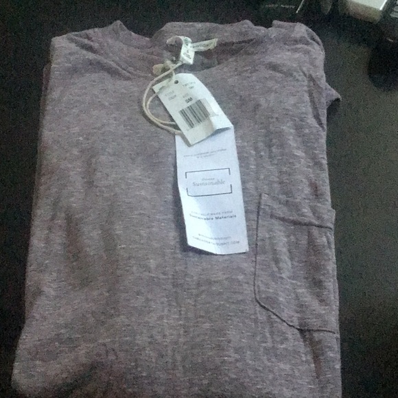 Threads for thought long sleeved - Picture 1 of 2